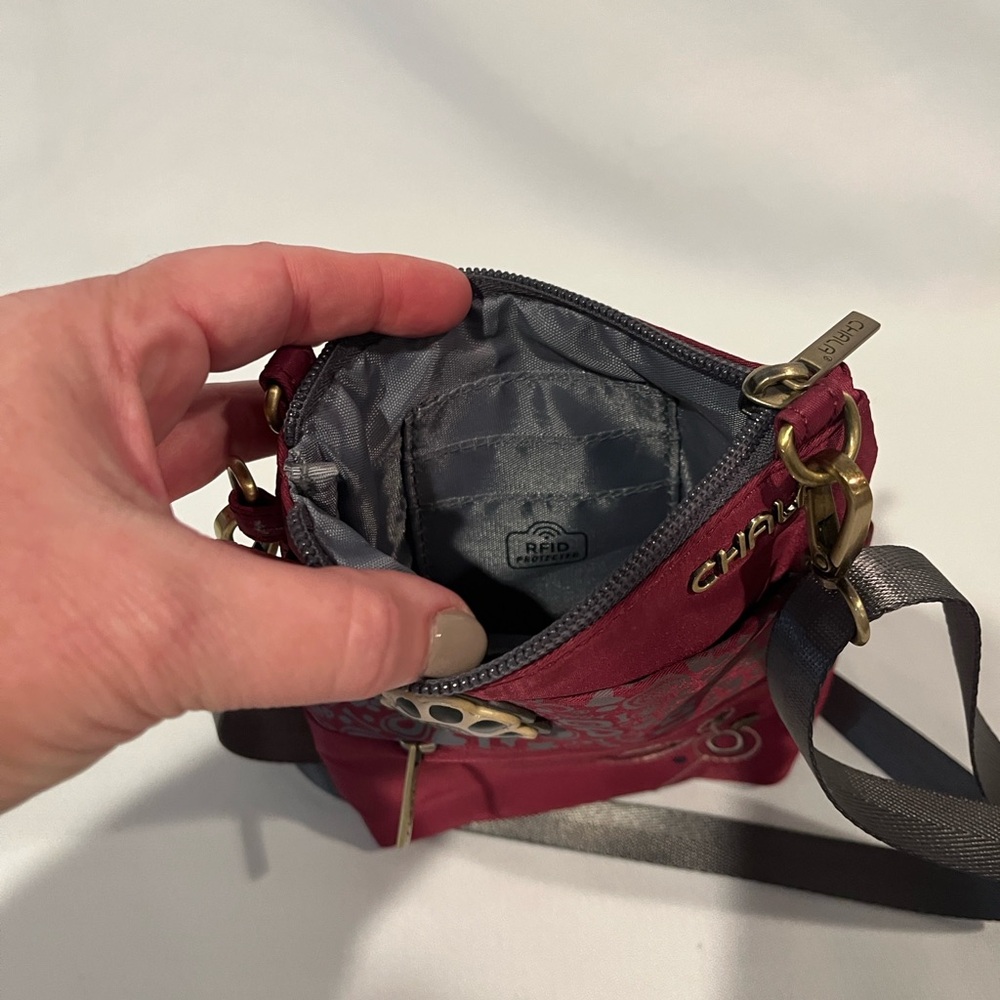 Chala Pet Paw Crossbody - Picture 5 of 11
